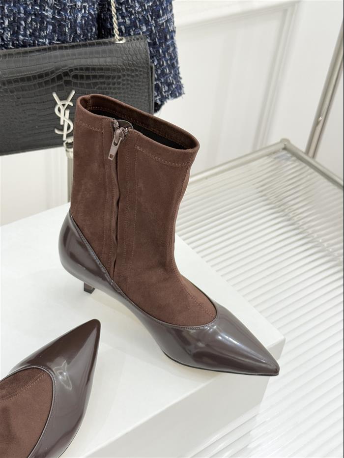 20251128174620688 370